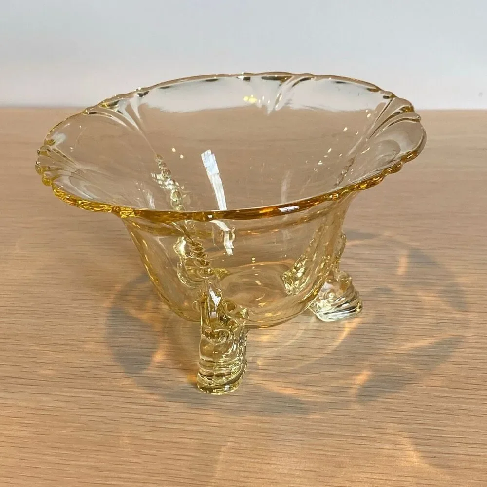 HEISEY EMPRESS SAHARA DOLPHIN FOOTED Dish 5.25 - Picture 1 of 9